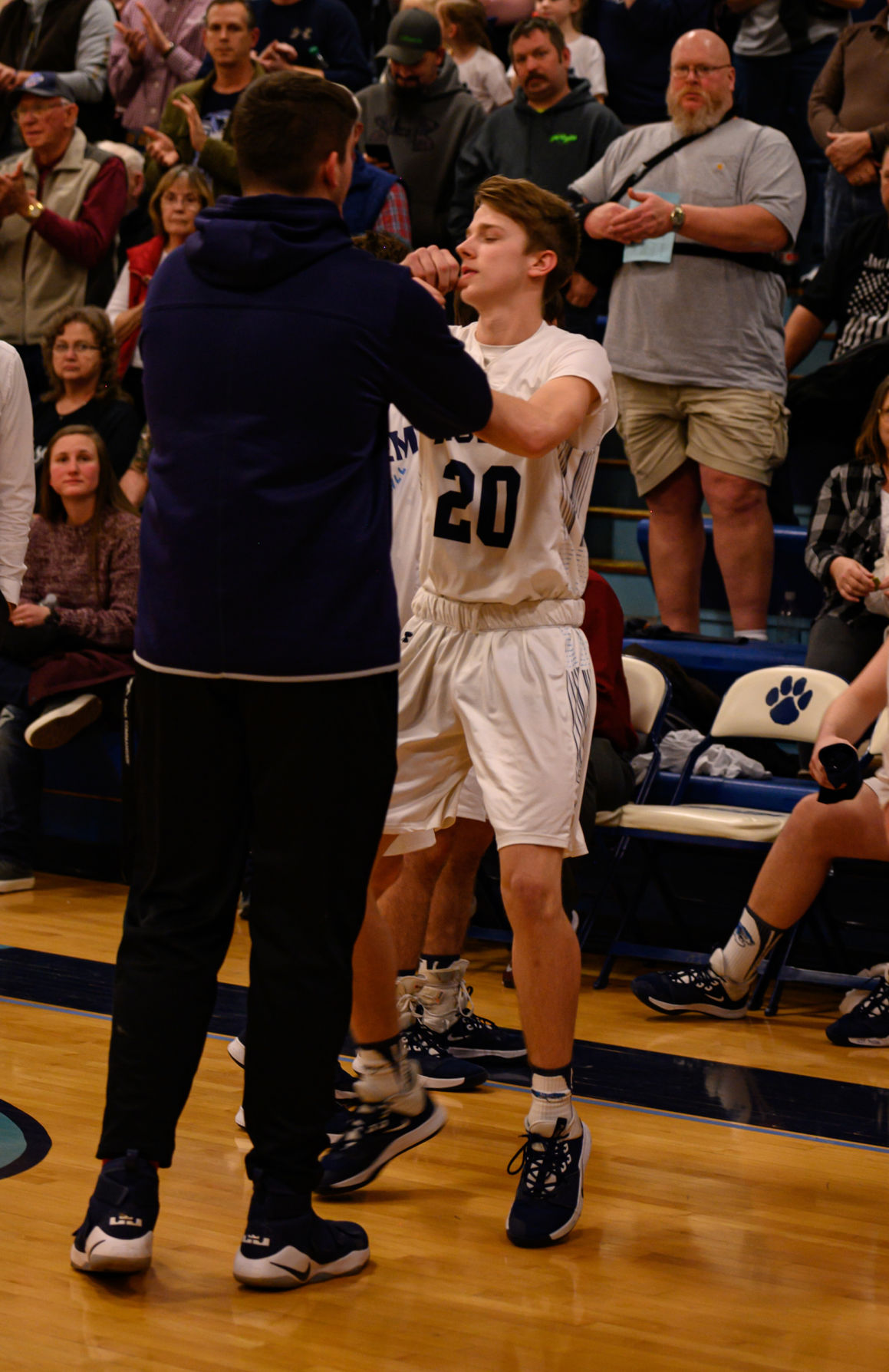 BoysBasketballvsAva(54of154)-Copy-Copy.jpg